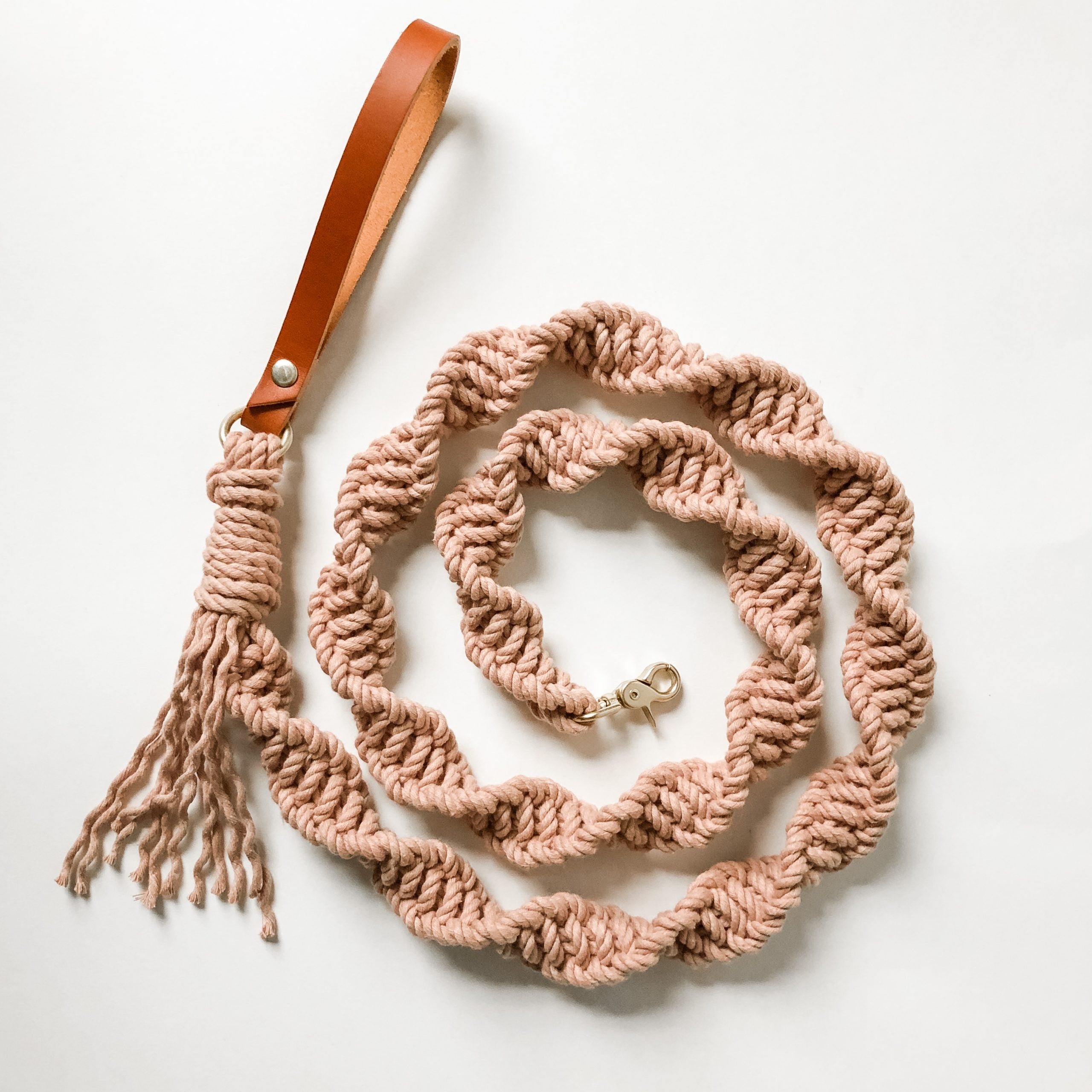 Macramé Dog Leash with Leather Handle - Blush Rope
