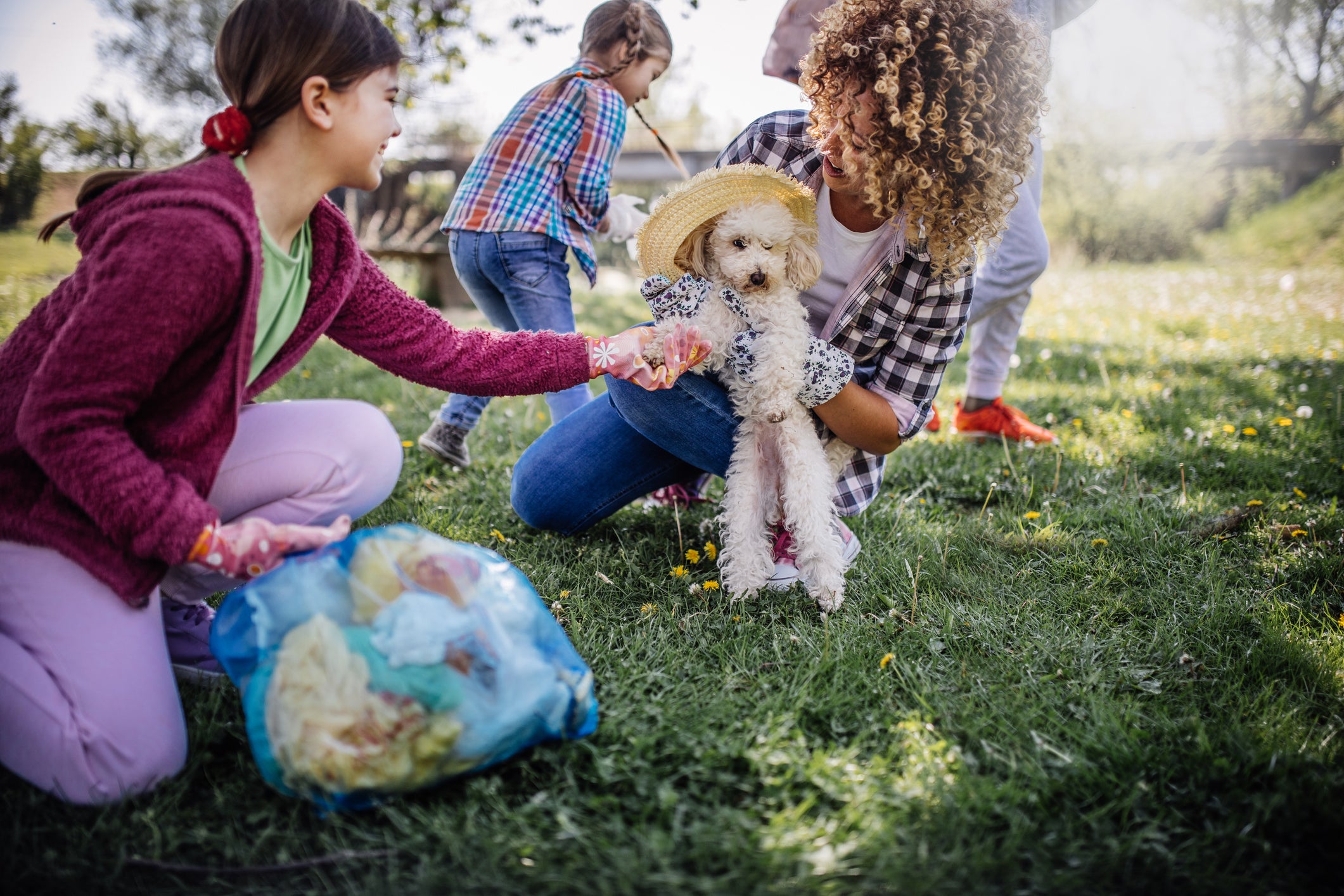 Here’s Why You Need to Organize a Community Clean-Up