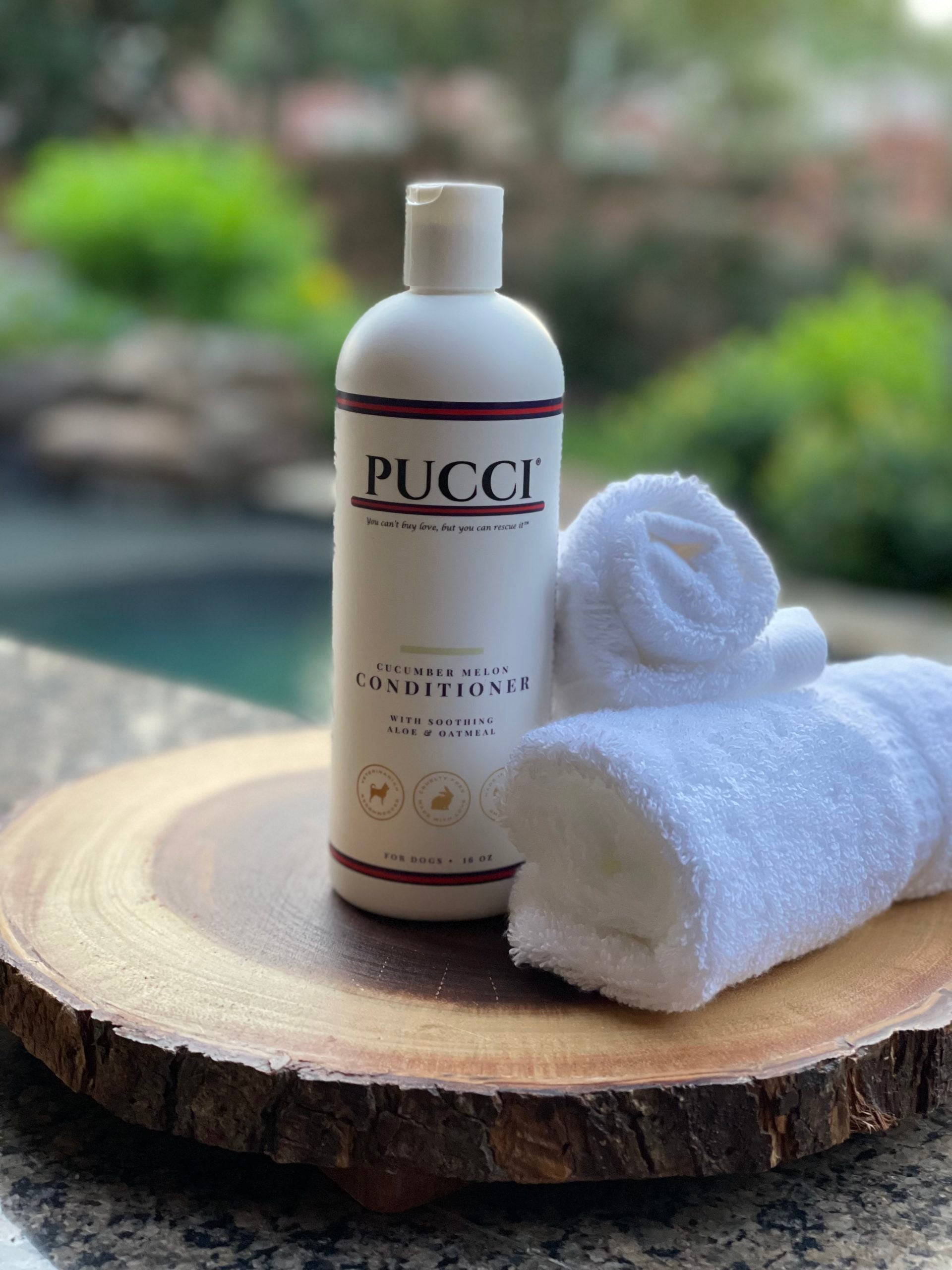Cucumber Melon Conditioner with soothing Aloe & Oatmeal for Dogs