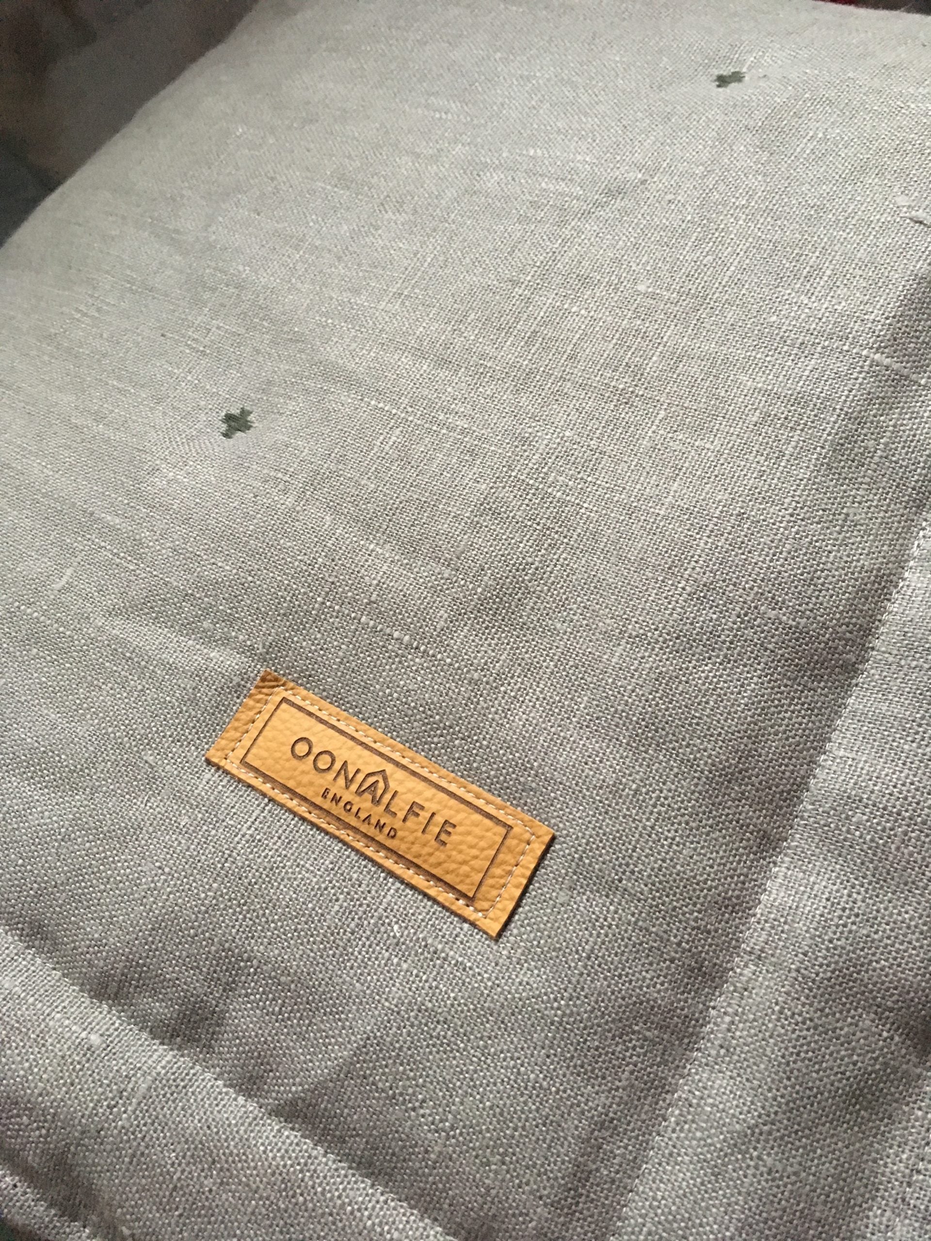 Luxury Dog Eiderdown - Grey / Khaki