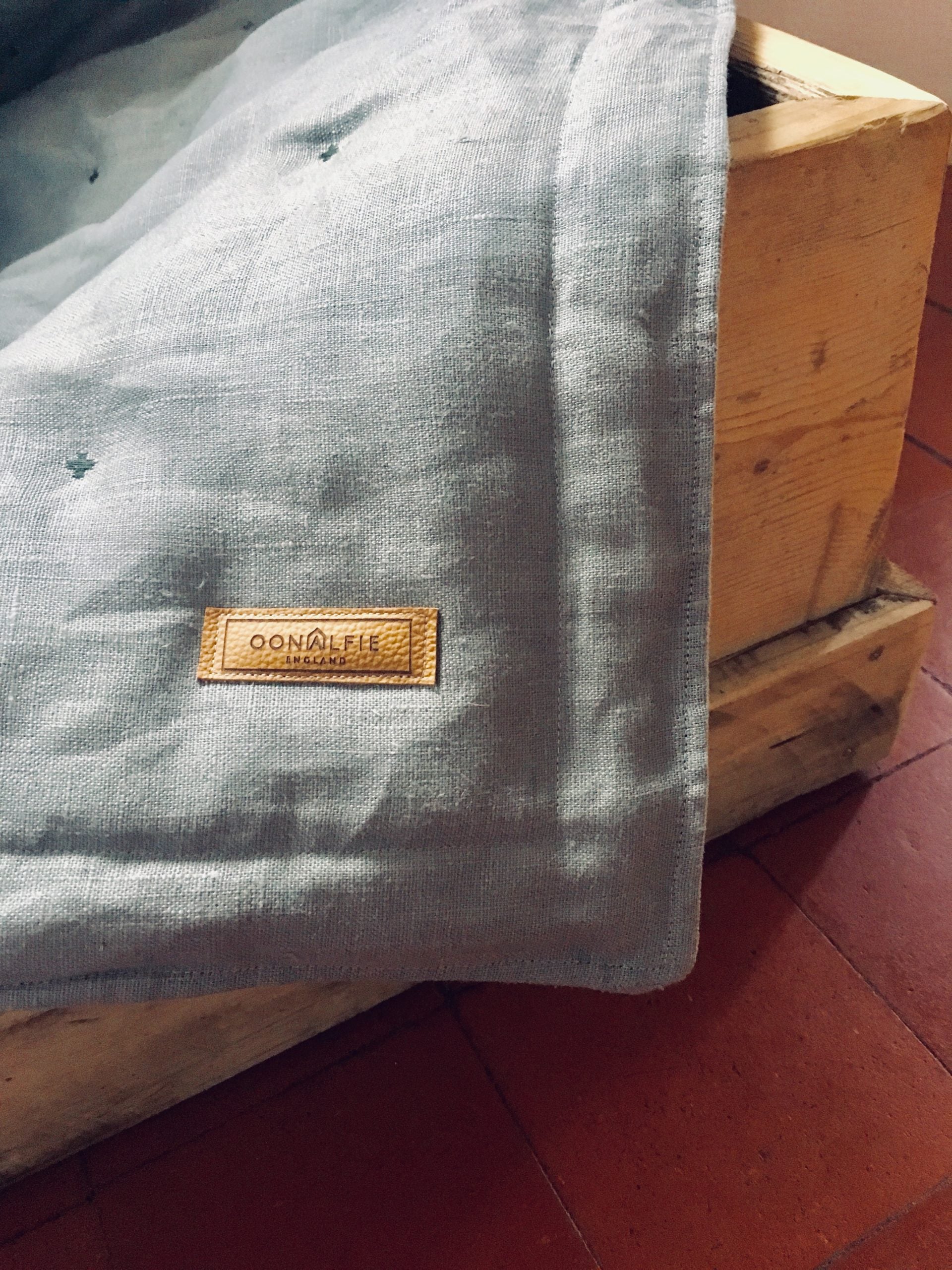 Luxury Dog Eiderdown - Grey / Khaki