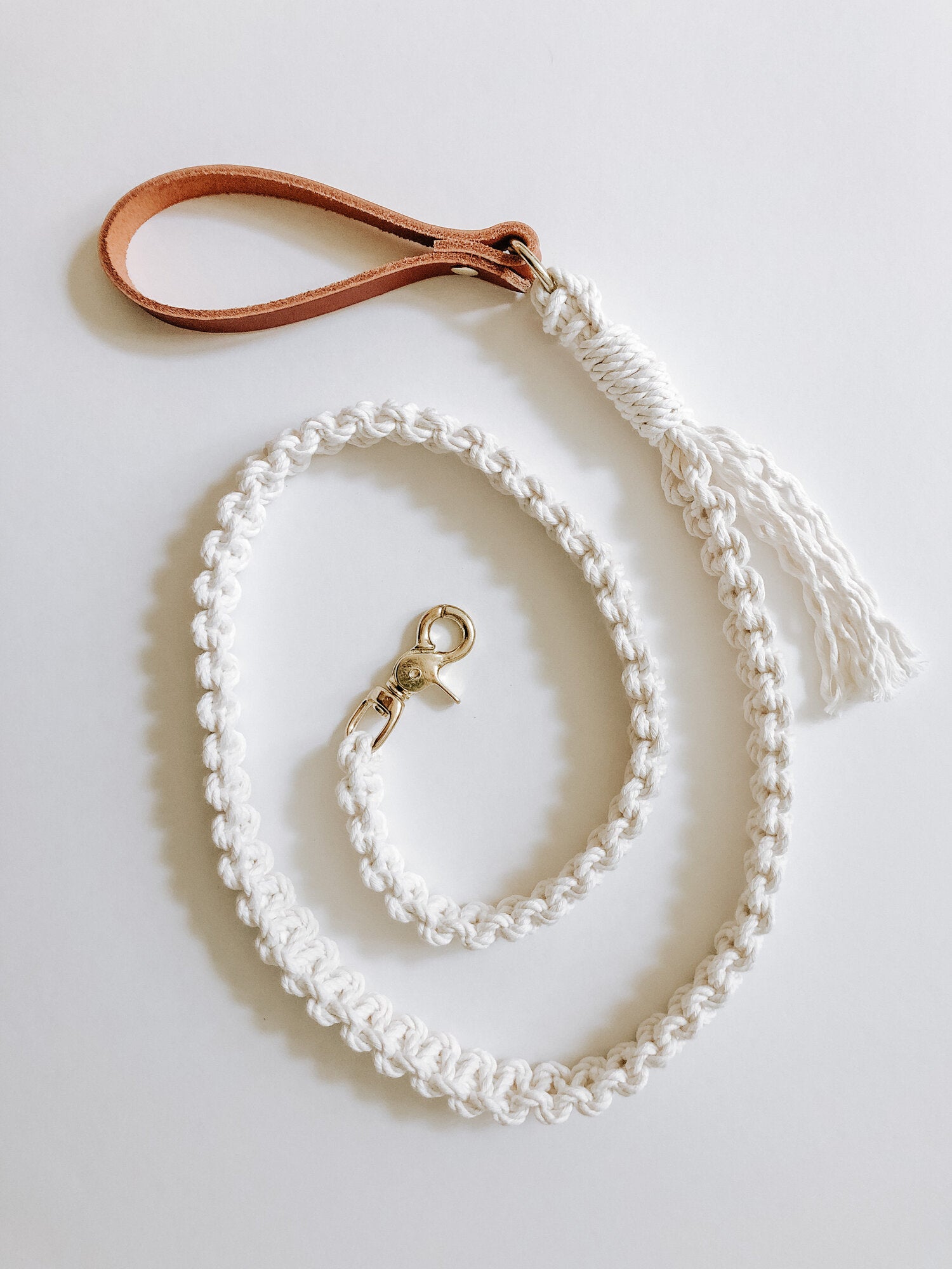 Macramé Dog Leash with Leather Handle - Natural